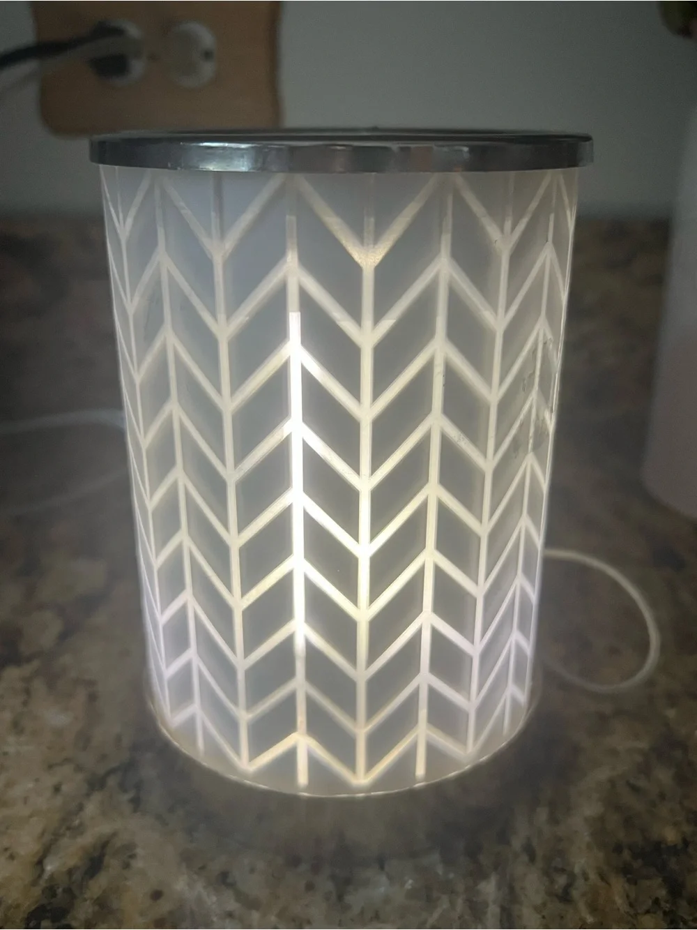 Yankee Candle White Chevron Electric melt cup Warmer